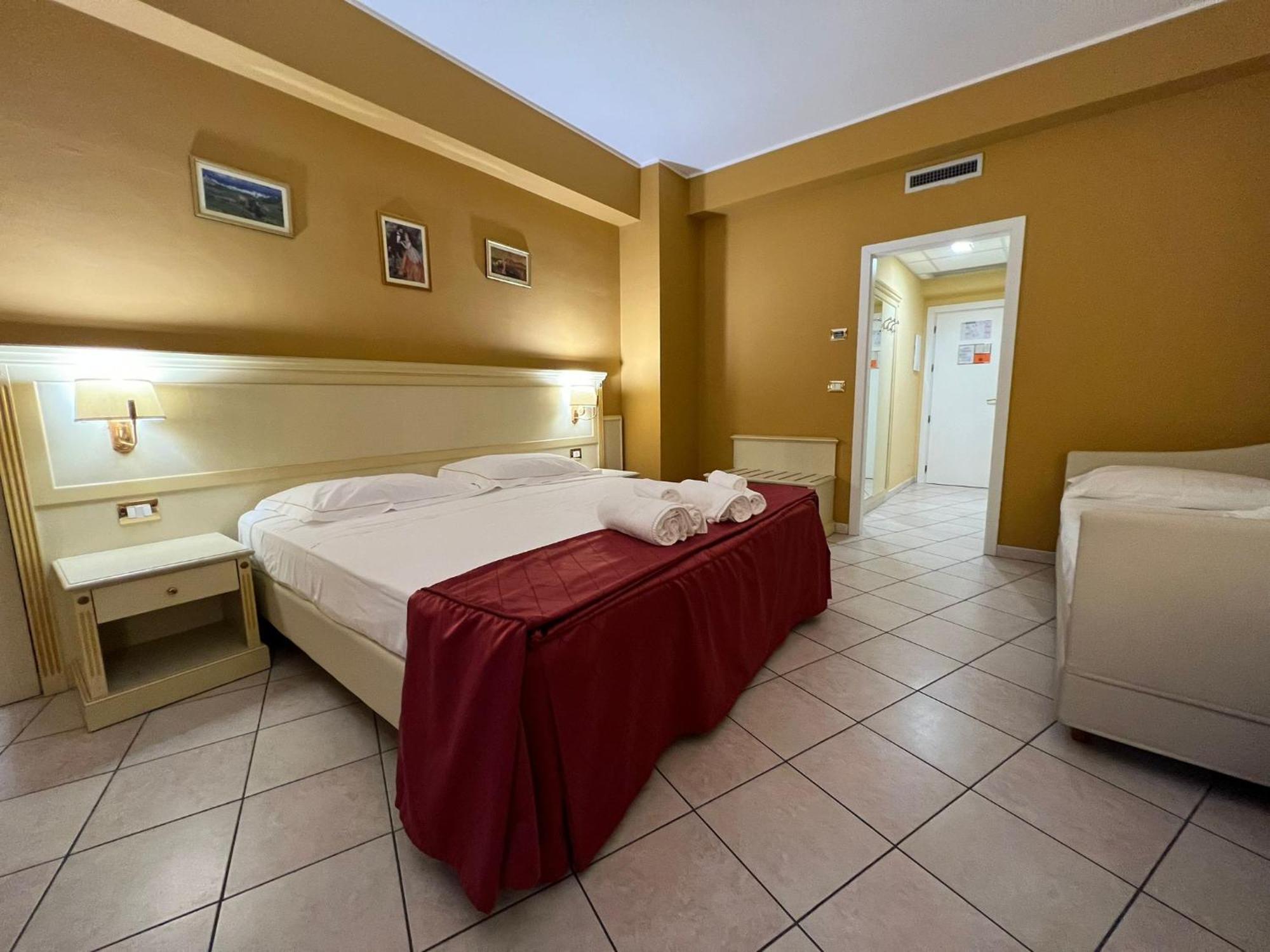Hotel San Michele Milazzo Eksteriør billede